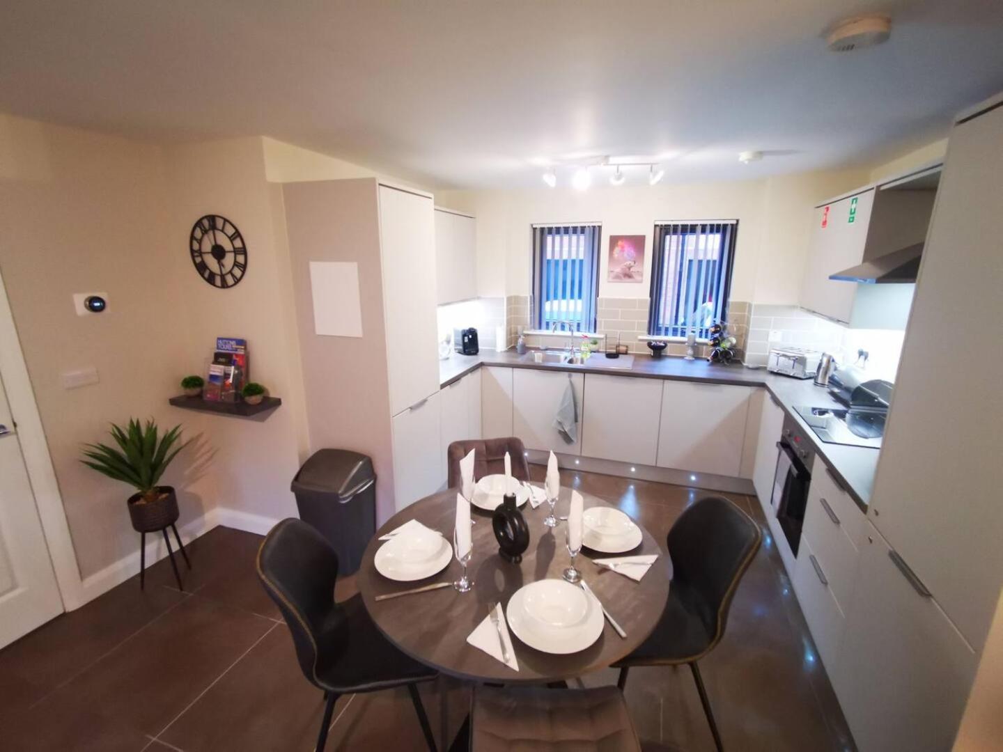 Belfast Central 2 Bedroom Luxurious Modern Stay Kültér fotó